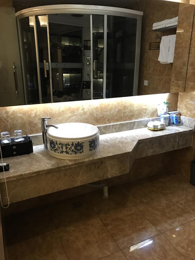 Huayu Paradise International Hotel Lhasa Luaran gambar